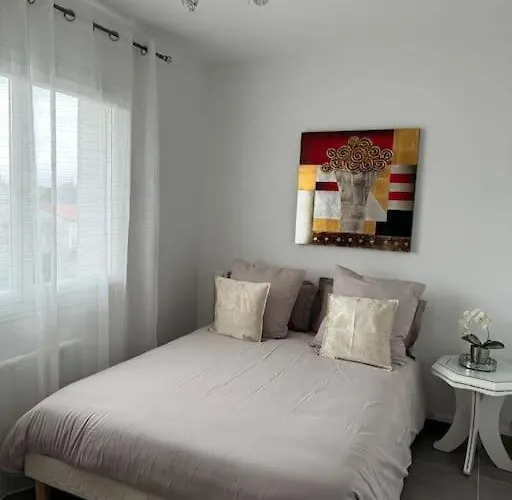 Bel Neuf, Bien Situe *